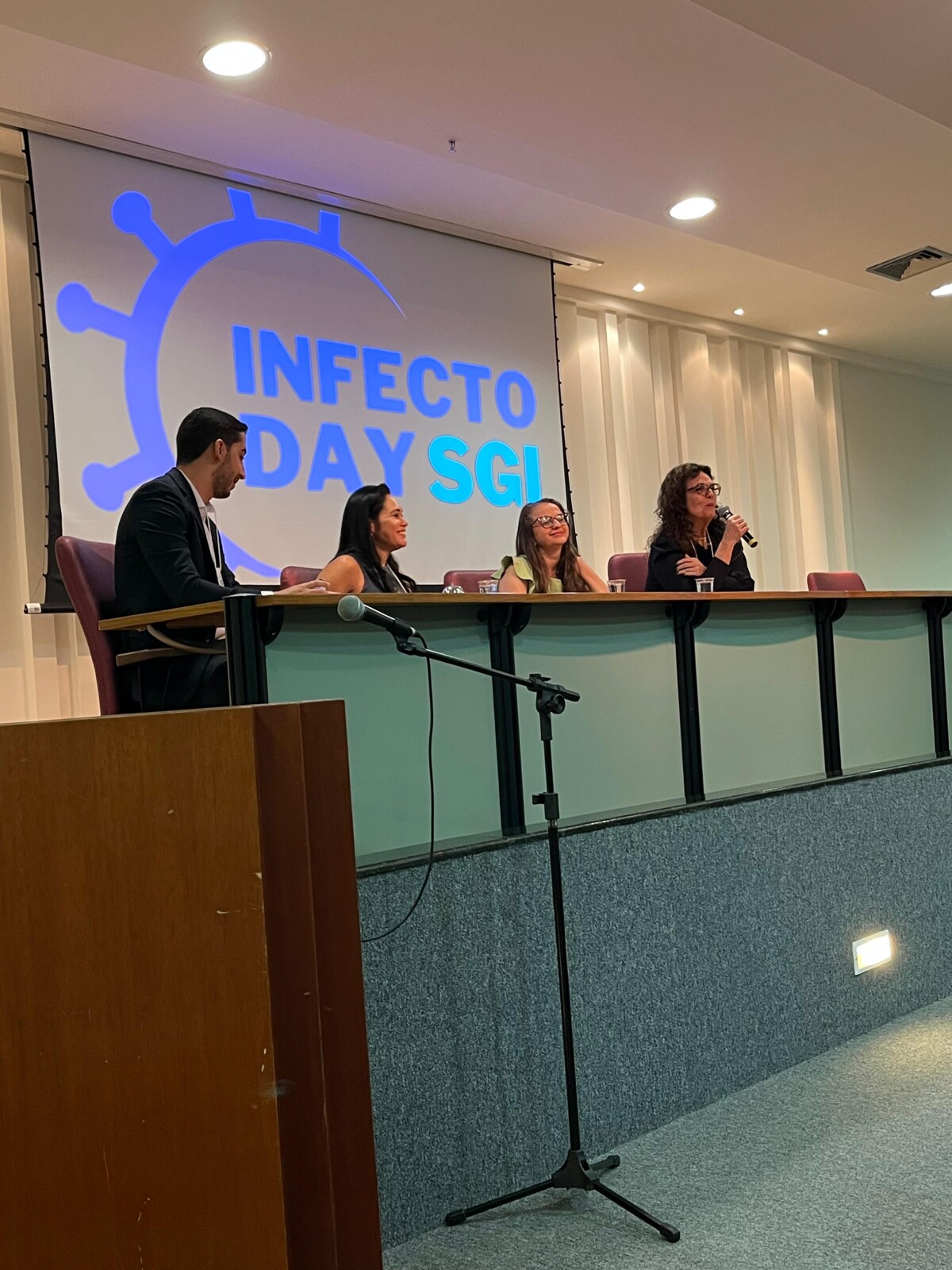 crer-participa-do-infecto-day-e-integra-debate-sobre-infectologia-em-goias